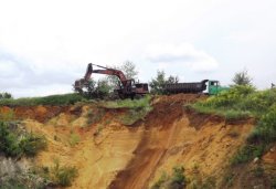 Эксперты взяли пробы воздуха в закрытой выработке в Краснодоне. Насыщенность кислородом - всего 13 процентов