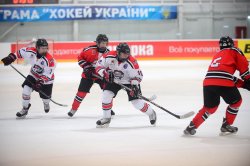 Большой хоккей в Луганске: дебют удался