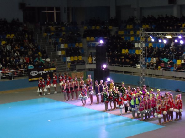 16 ноября в Луганске состоялось торжественное открытие всеукраинских соревнований по черлиденгу