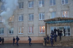 В Луганском училище профессиональной подготовки сотрудников милиции прошли занятия по пожарной безопасности
