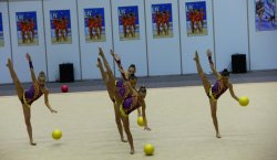 Стартует второй соревновательный день чемпионата Украины по художественной гимнастике в Луганске 