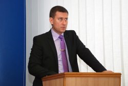 Российский посол прочитал лекцию луганским студентам-международникам