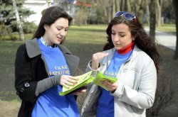 В Луганске студенты-волонтеры провели акцию «Скажи НЕТ наркотикам»