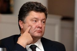 Президент поручил создать спасательный коридор для жителей Донбасса 
