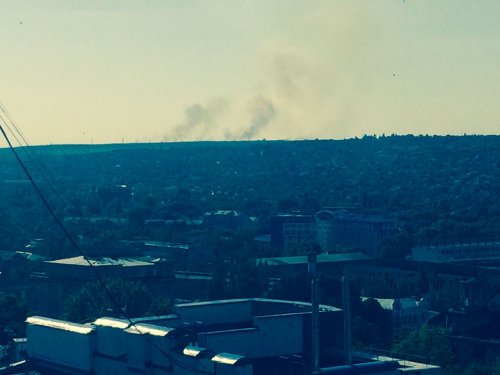 Бурное «перемирие» в Луганске: пожар на заправке и обстрел Камброда