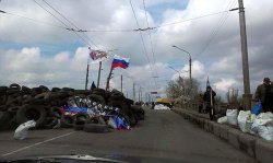 Террористы покинули Славянск. Президент распорядился поднять над городом украинский флаг