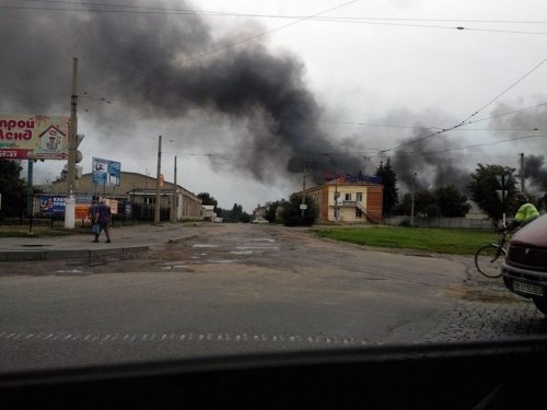 День огня и дыма. Луганск под обстрелом (ФОТО, ВИДЕО)