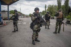 В Луганске и Донецке открыты дороги для выезда мирных жителей и блокированы для террористов