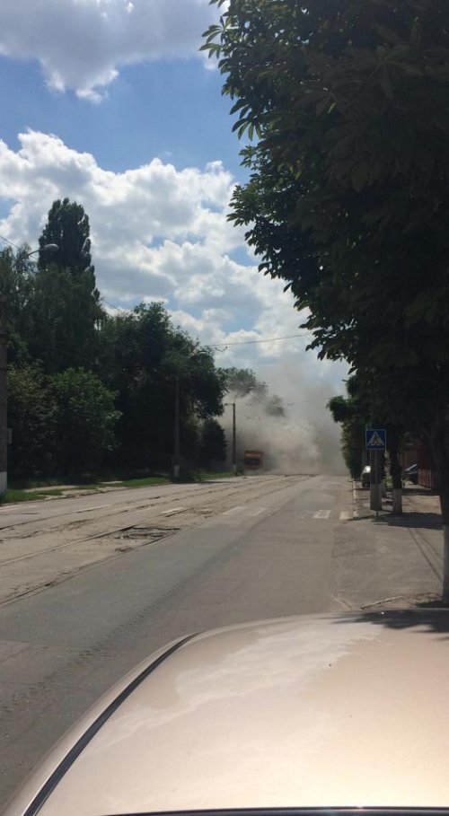 В Луганске два дома на улице Кирова попали под обстрел. Погибла женщина (ФОТО, ВИДЕО)