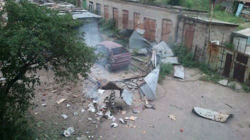 Обстрелян центр Луганска – улица Фрунзе и Советская. Есть жертвы (ФОТО)