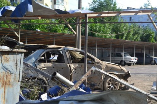 Луганск под обстрелом: Волкова, Юбилейный и район остановки "Донбасс" (ФОТО)