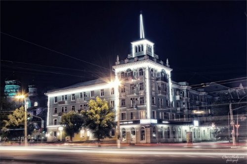 Звонки из Луганска. Горожане, живущие в осадном городе, рассказывают, что стрелять стали меньше