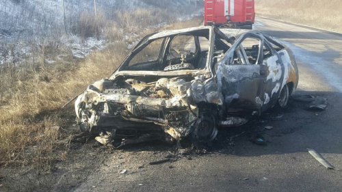 На Луганщине столкнулись две легковушки. Погибли 7 человек (фото)