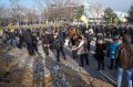 Активисты в Одессе с лопатами и ломами разобрали незаконную парковк