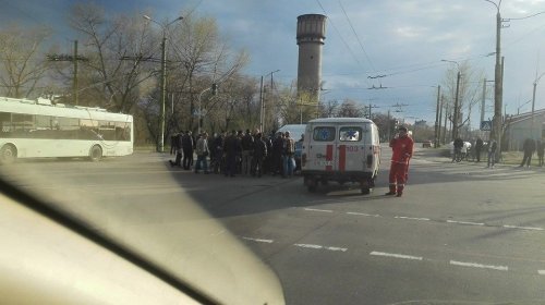 В Северодонецке военный «Урал» столкнулся с легковушкой (фото)