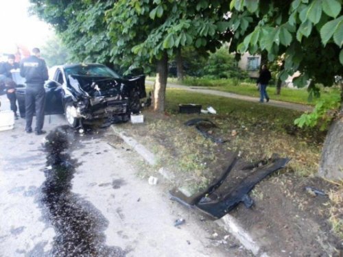 В Кировограде пьяный водитель устроил ДТП (фото)