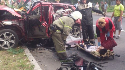 В Донецке подорвали внедорожник с секретарем Захарченко