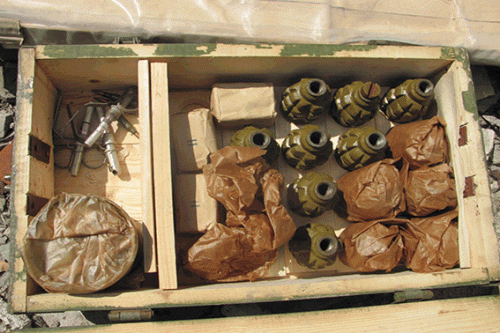 В Старобельском районе оперативники обнаружили схрон боеприпасов (фото)