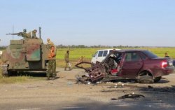 Под Мариуполем в военный тягач врезалось авто, есть жертвы