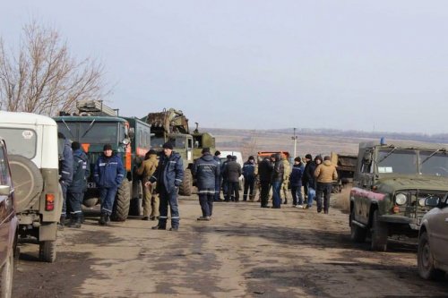 В Золотом обустраивают КПВВ (фото)