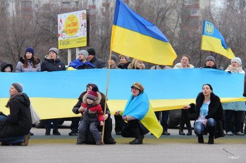 В Северодонецке состоялся патриотичный автопробег (фото)