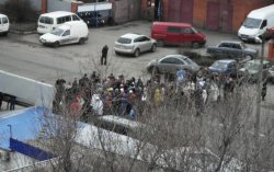 Работники полтавского предприятия перекрывали трассу на Харьков