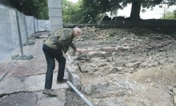 Возле Десятинной церкви в Киеве нашли фундамент дворца X века