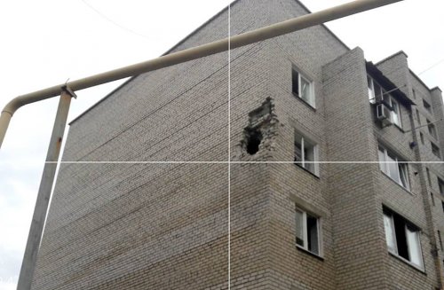 Российские наемники обстреляли пятиэтажку в Марьинке из артиллерии