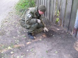 На Черниговщине на растяжке возле дома подорвалась супружеская пара