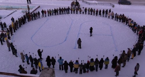 В Лисичанске устроили факельное шествие в честь Дня Соборности (фото)