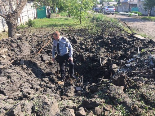 Последствия обстрела Красногоровки из Градов (фото)