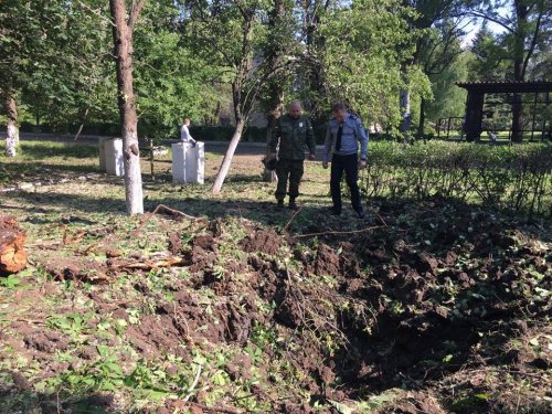 Последствия обстрела Красногоровки из Градов (фото)