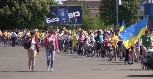 В Попасной провели парад детских колясок и велосипедов «Майбутня Україна»