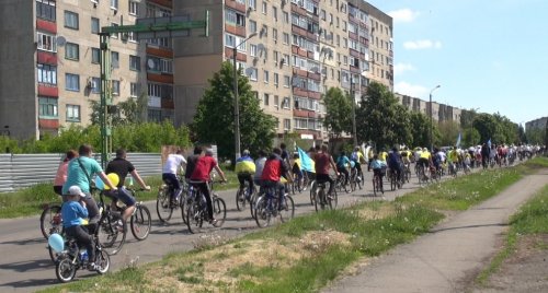 В Попасной провели парад детских колясок и велосипедов «Майбутня Україна»