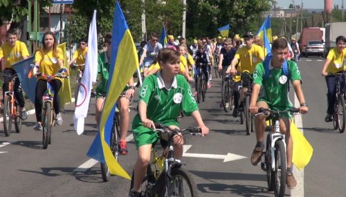 В Попасной провели парад детских колясок и велосипедов «Майбутня Україна»