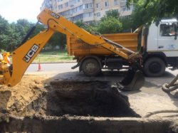 В Одессе прорвало водопровод: без воды остались 150 тысяч человек