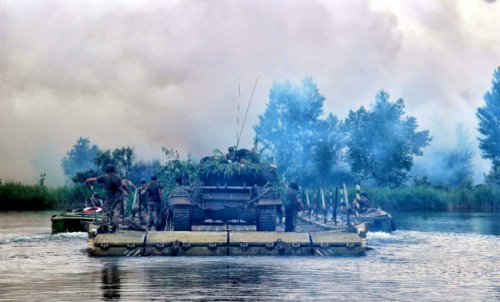 На Донбассе украинские военные провели тактико-специальные учения (фото)