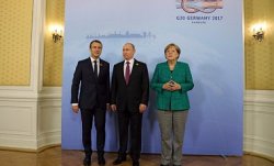 Встреча Меркель, Макрона и Путина: опять говорили о прекращении огня на Донбассе