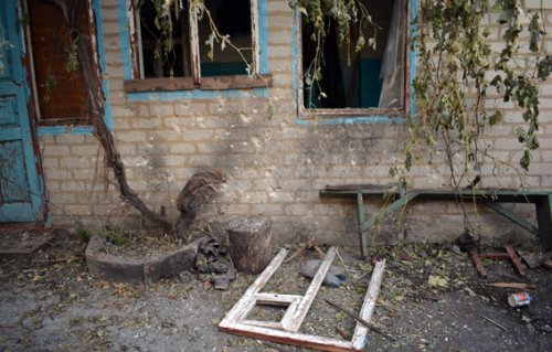 Последствия обстрелов в Марьинке (фото)