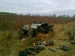 В Троицком разбился военный внедорожник 