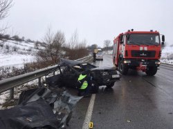 В Ровенской области легковой автомобиль врезался в автобус, есть погибший 