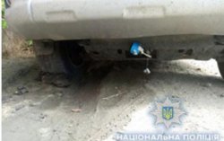 В Одессе под машиной нашли шумовую гранату