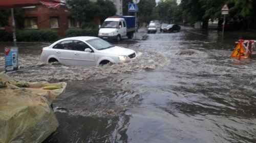 Ливень в Киеве: фото последствий