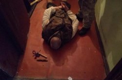 В Киеве спецназ задержал мужчину, который взял в заложники собственных детей