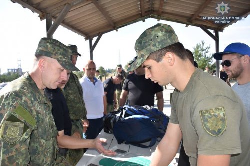 На Луганщине состоялись полицейские соревнования по служебному двоеборью