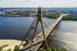 В Киеве на месяц ограничат движение транспорта на Северном мосту