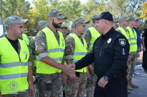 Наев вместе с полицией проверил обновленные блокпосты в Луганской области