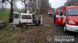 На Львовщине столкнулись автобус и легковушка, есть жертвы