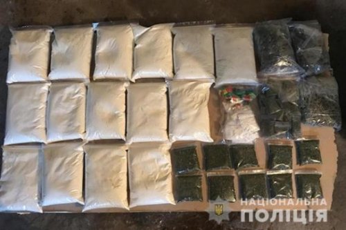 В Украине разоблачали крупную наркогруппировку: задержаны 32 человека