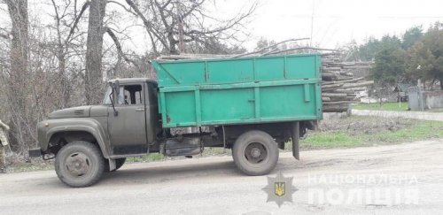 Полицейские Старобельщины проводят проверку законности перевозки лесопродукции